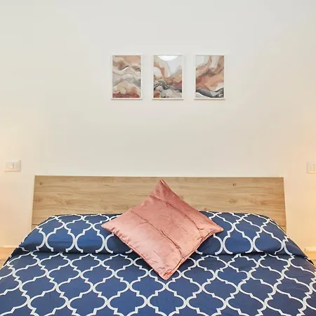 Apartment Azure Spot In Centre - Apt Con Balcone Siena