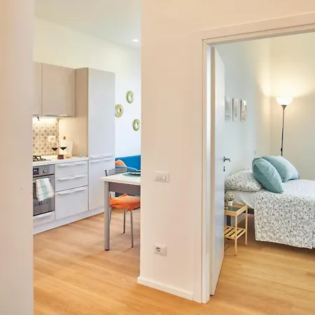 Azure Spot In Centre - Apt Con Balcone *