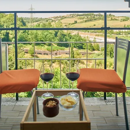 Azure Spot In Centre - Apt Con Balcone Apartment Siena